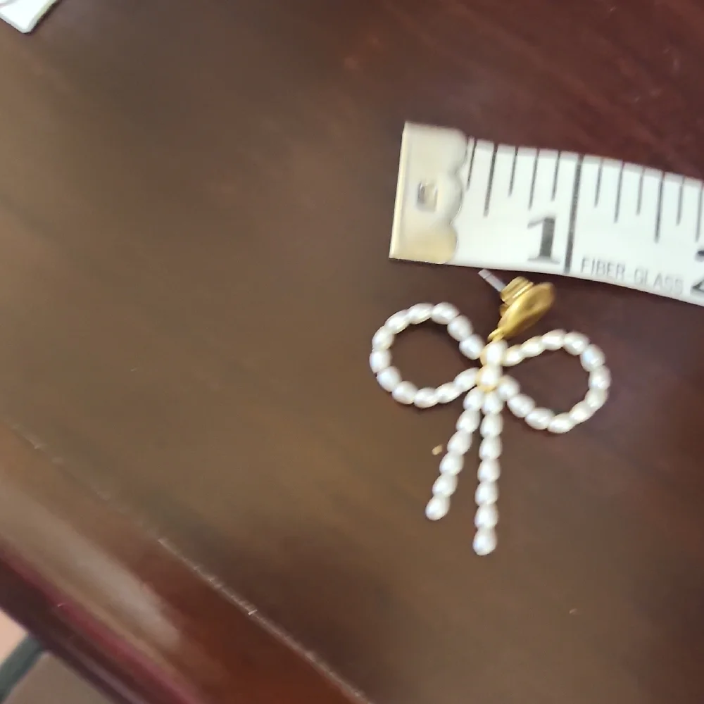 Madewell Gold and White Bow Earrings - Picture 6 of 6